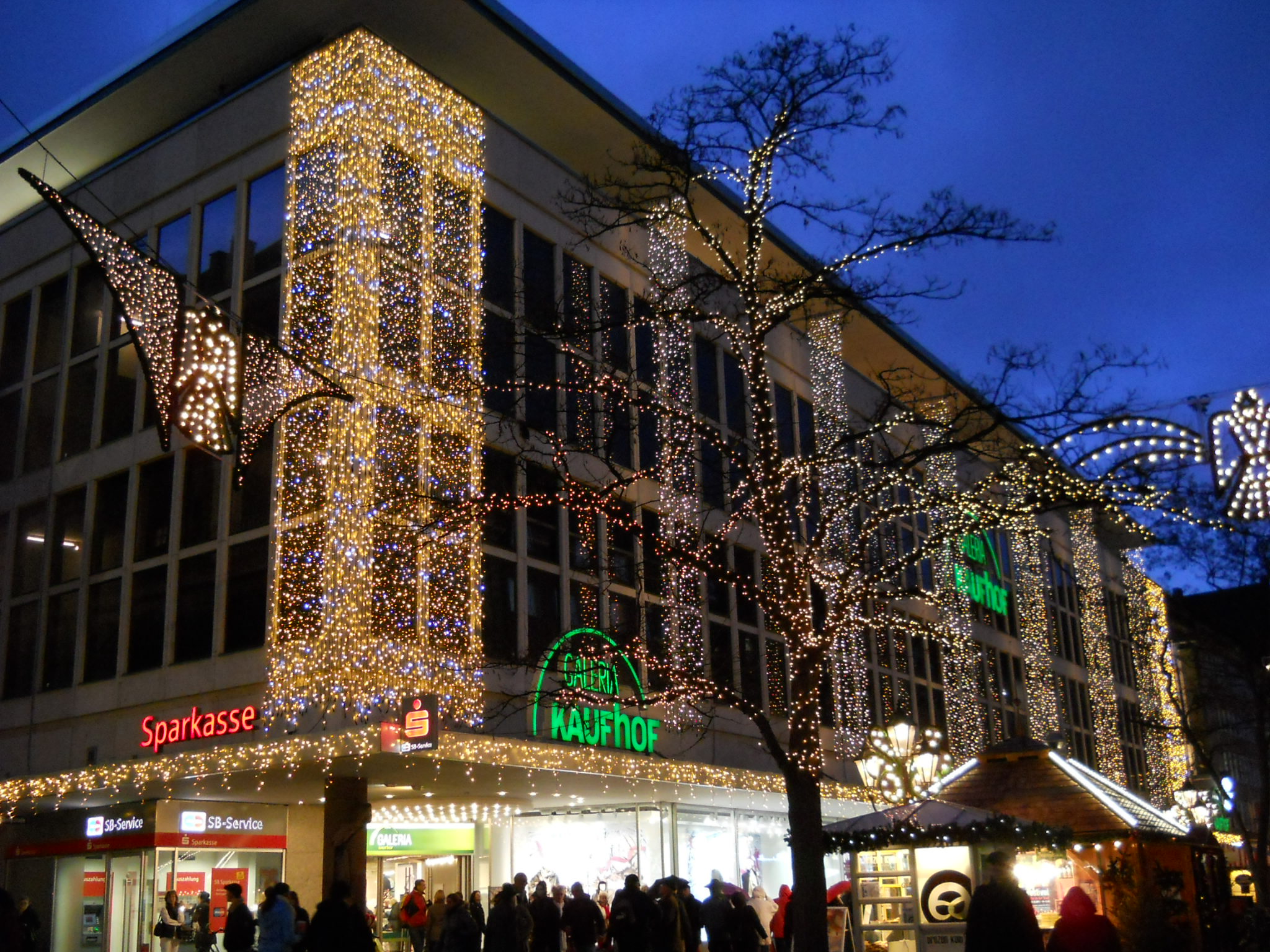 Galeria Kaufhof Nurnberg Lighttec Gmbh Neuss